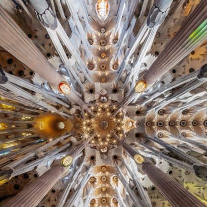 Dezeen Agenda Spotlights the Gaudí Centenary Series: Celebrating 100 Years of an Architectural Legend