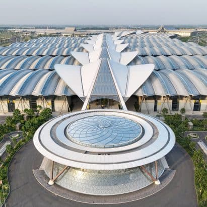 RSHP Designs Central China International Convention and Exhibition Centre Around a Mile-Long Walkway