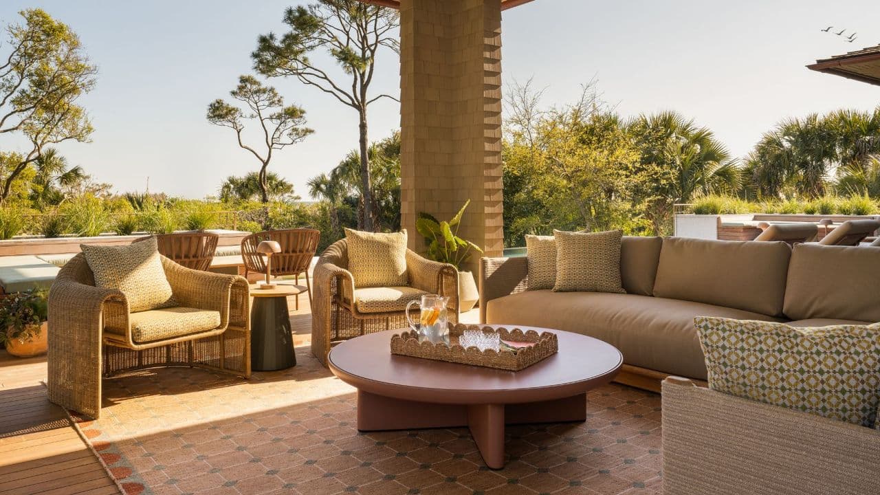 Outdoor Living Room Ideas: 19 Beautiful Ways to Bring Indoor Comfort Outside