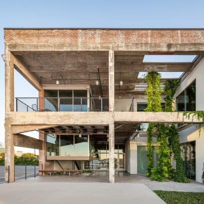 Eight 'Out There' Buildings From Across America That Redefine Vernacular Architecture