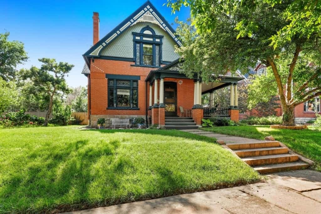 Is Now a Good Time to Buy a House? What Buyers Need to Know in 2025