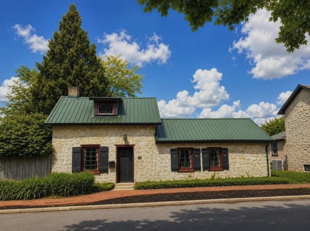Rare 218-Year-Old Stone Cottage in Ohio Lists for the Very First Time at $275,000