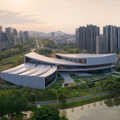 ZHA Designs Stunning Waterfront Performance Venue in China to 'Crescendo and Flare'