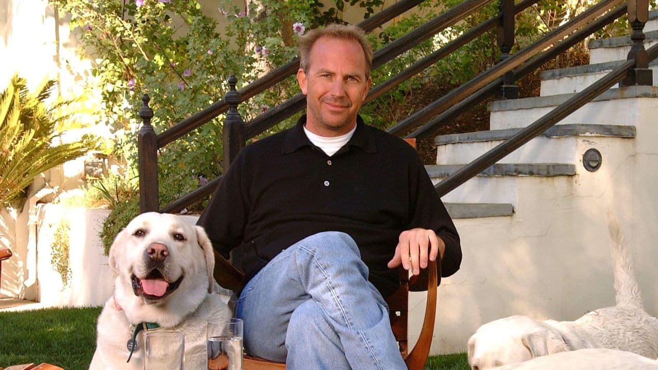 24 Years Later, Kevin Costner's Wooden Outdoor Furniture is Still The Best Anti-Trend Way to Decorate a Patio