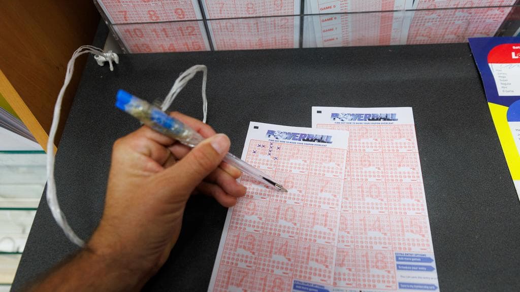 Woman Wins Lottery in Secret and Plans Surprise Home Purchase for Her Family