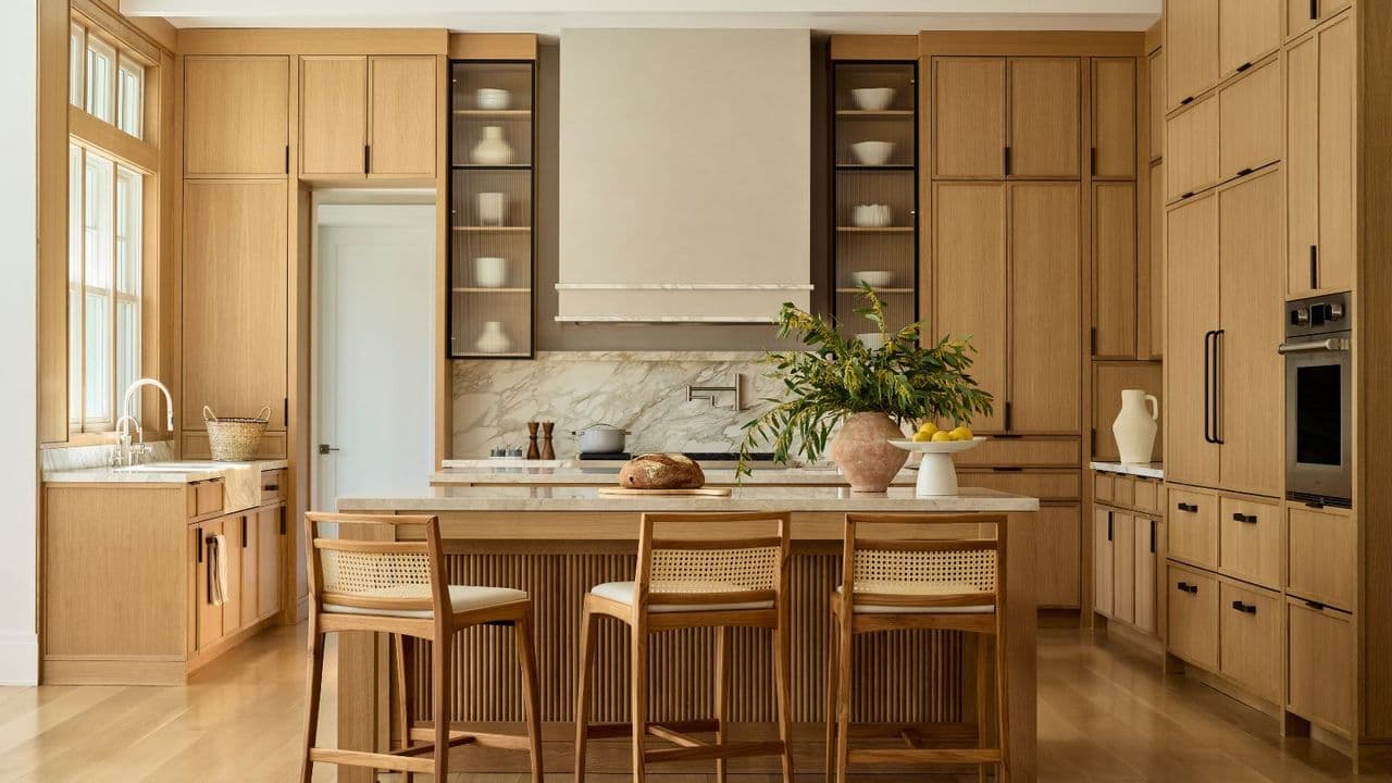 Are We Finally Done With Fluted Cabinets? Designers Weigh In on This Fading Kitchen Trend