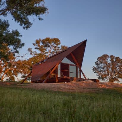 Casey Brown Architecture Pitches Corten 'Tents' in Australia